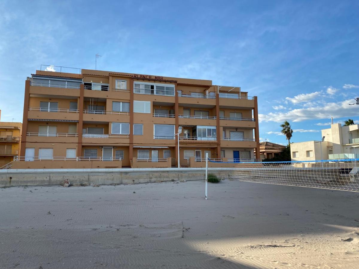 Beachfront And Peaceful Apartment Mareny Barraquetas ภายนอก รูปภาพ